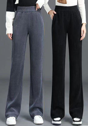 Elegante en veelzijdige broek, afslankend en comfortabel voor alle seizoenen.
