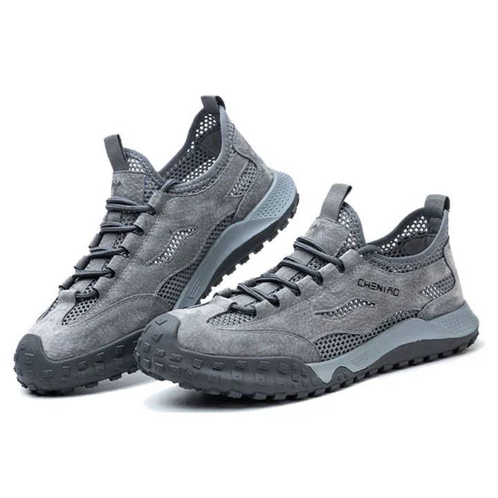 Cheniro Ademend & Antislip Sneakers (Unisex)