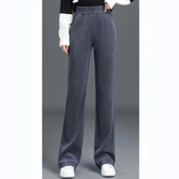 Elegante en veelzijdige broek, afslankend en comfortabel voor alle seizoenen.