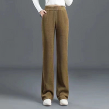 Elegante en veelzijdige broek, afslankend en comfortabel voor alle seizoenen.